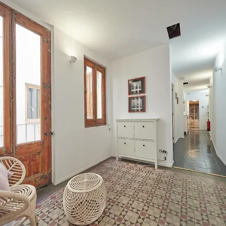 Apartament Barcelonaforrent Alessandra Ramblas *