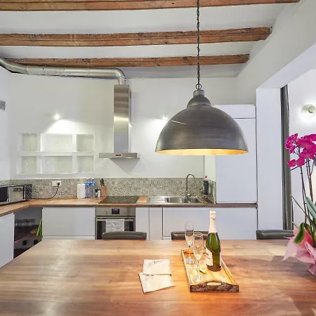 Barcelonaforrent Alessandra Ramblas Διαμέρισμα *