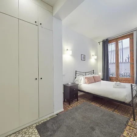 Barcelonaforrent Alessandra Ramblas Barcelona