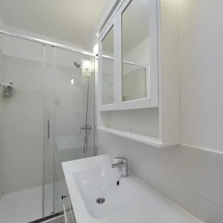 Barcelonaforrent Alessandra Ramblas * Barcelona